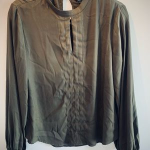 RW&CO. Flowy Blouse